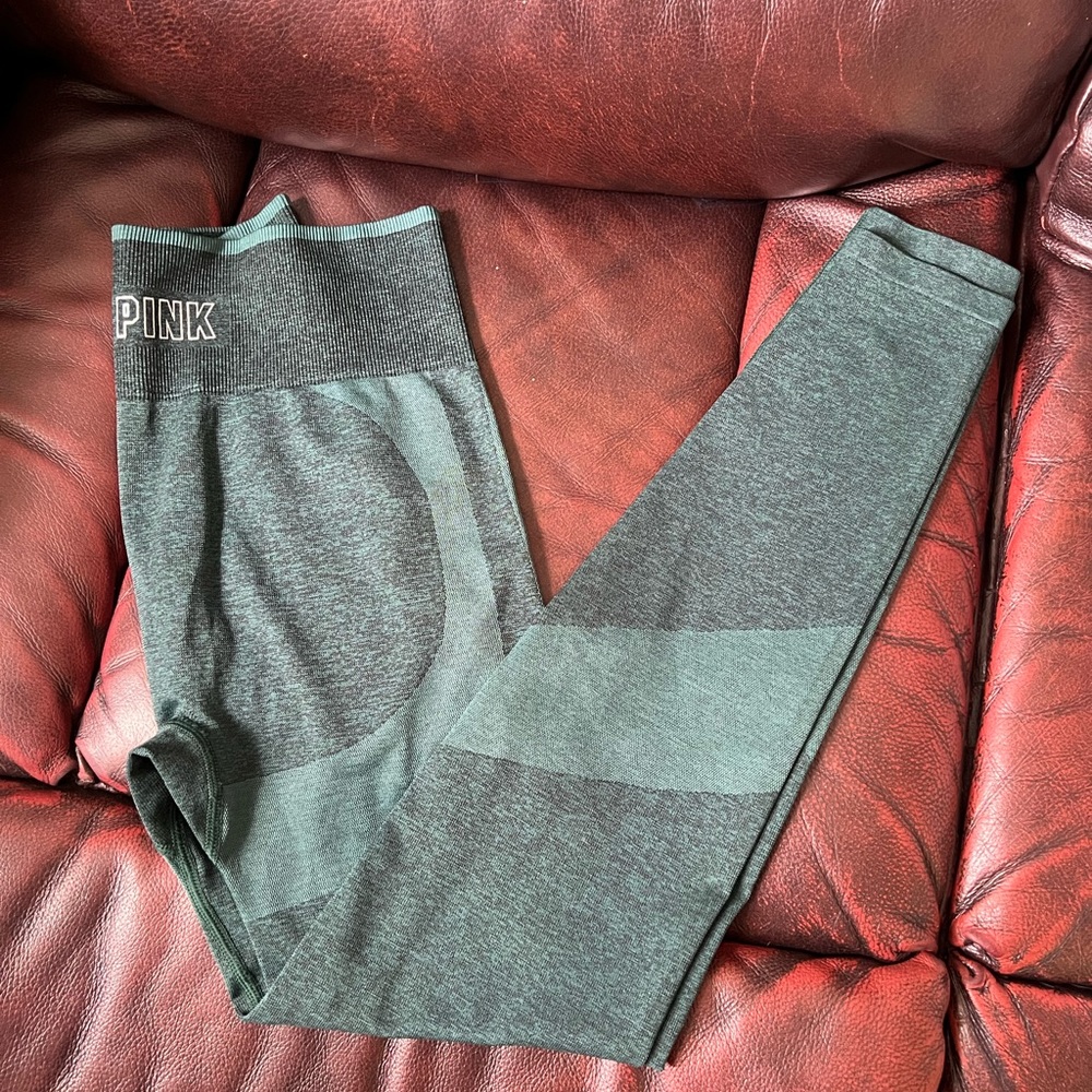 PINK leggings never worn
